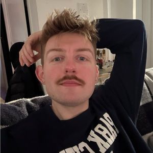 Meet your Posher, Johnny